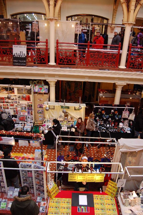 <i><b>London - 120</b></i>
